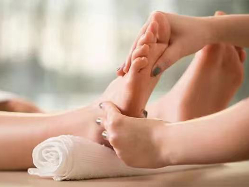 Reflexology massage treatment